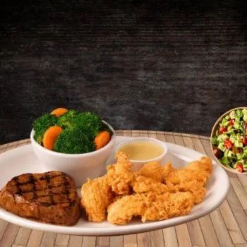 Texas Roadhouse Catering Menu 2025 – Packages & Price List 6 Chicken Critters + Sirloin (6 oz)